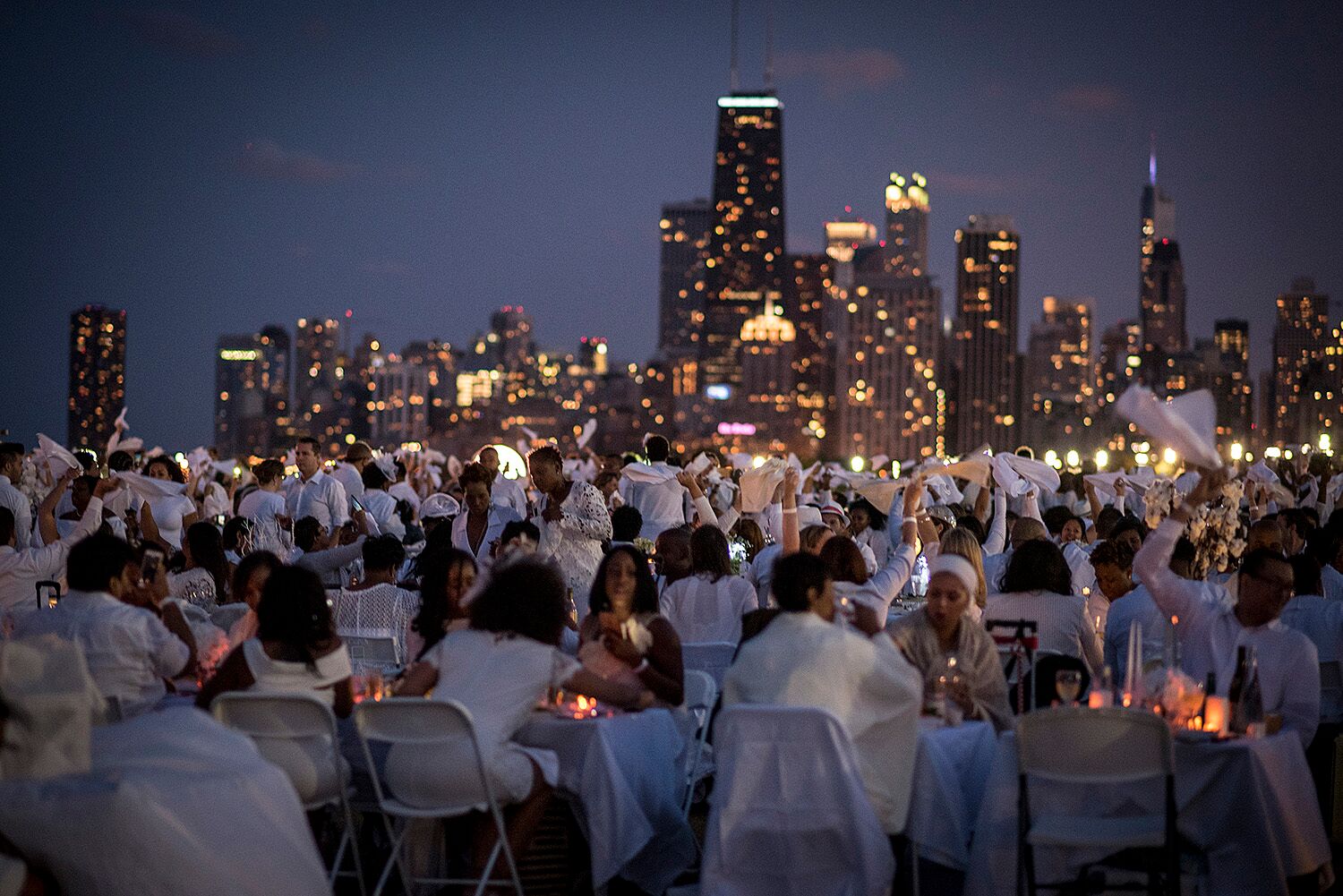 Dîner en Blanc Chicago 2017 Something Whitty